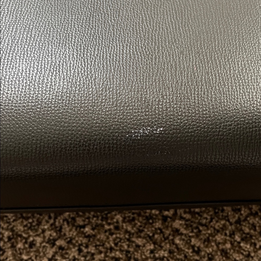 Kate Spade Classic Saffiano leather black tote - Picture 9 of 12